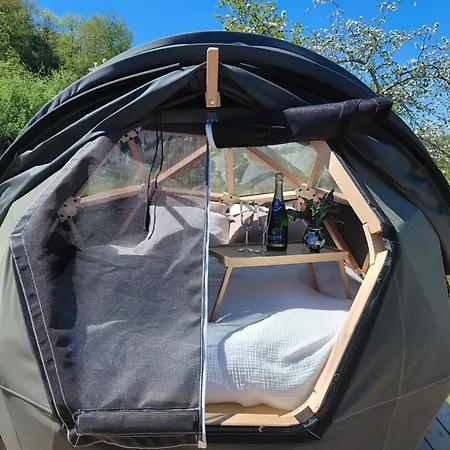 Au Repos Du Verger Luxury tent Vireux-Molhain